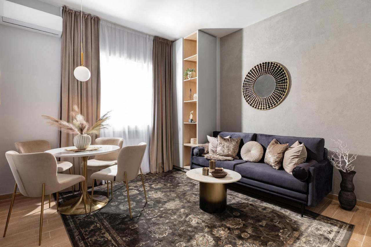 Qult - Orient Express Apartment Bucharest Exterior photo